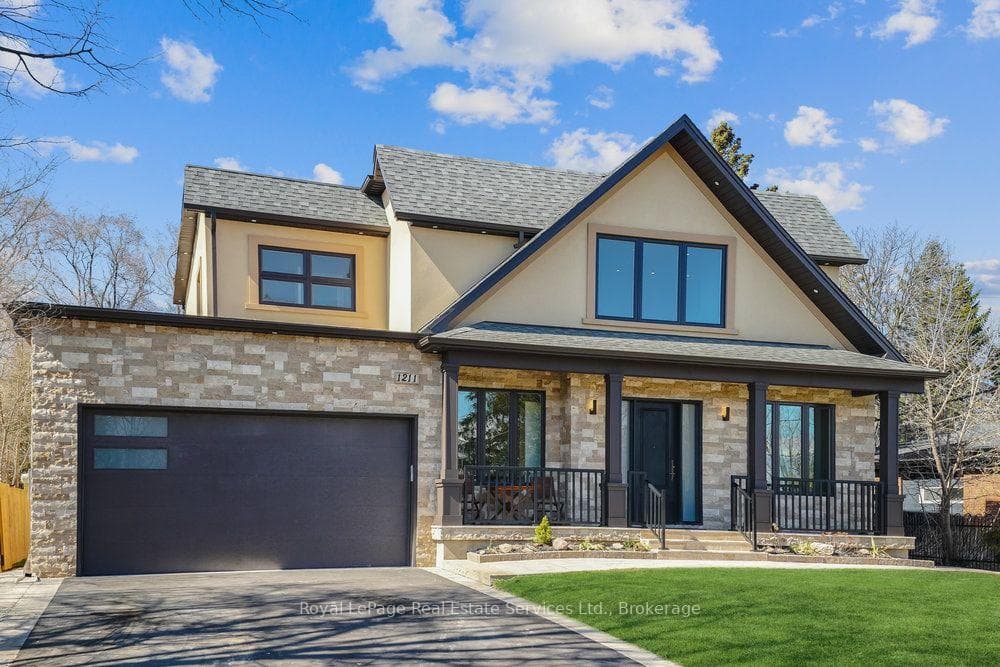1211 Pinegrove Road, Oakville