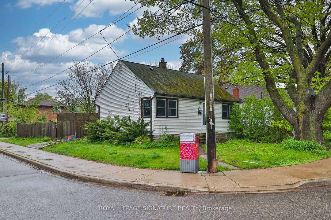 178 Angelene Street, Mississauga