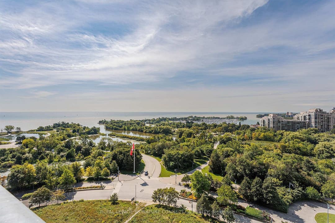 30 Shore Breeze Drive Unit 1319, Liberty Village / Parkdale / South Parkdale