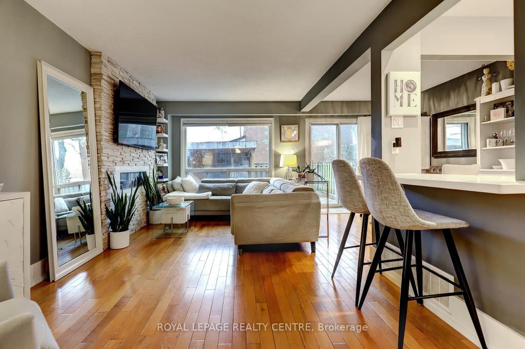 3025 Cedarglen Gate Unit 60, Mississauga