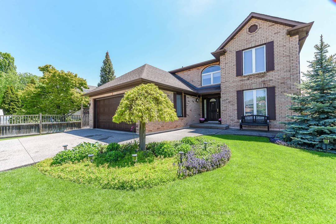 168 River Oaks Boulevard, Oakville