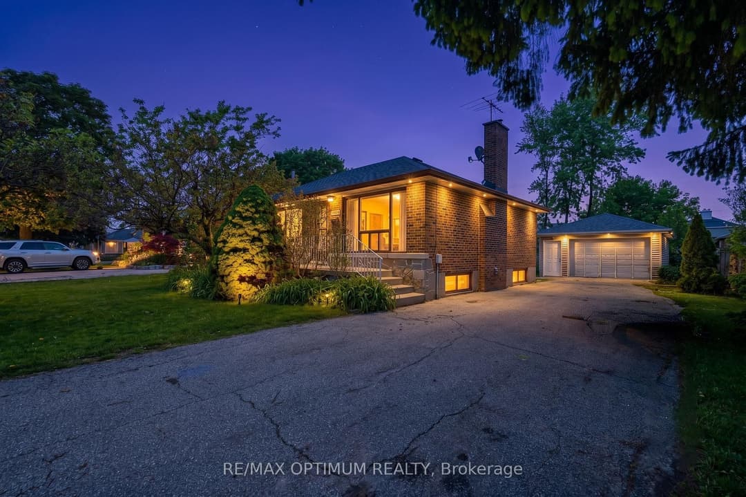 1747 Coram Crescent, Mississauga