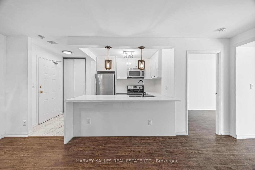 222 The Esplanade N/A Unit 214, Regent Park / Cabbagetown / St. James Town