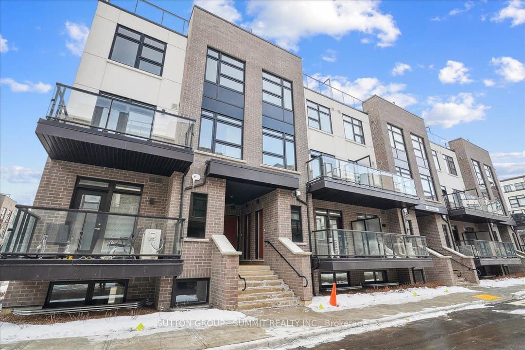 1593 ROSE Way Unit 105, Milton