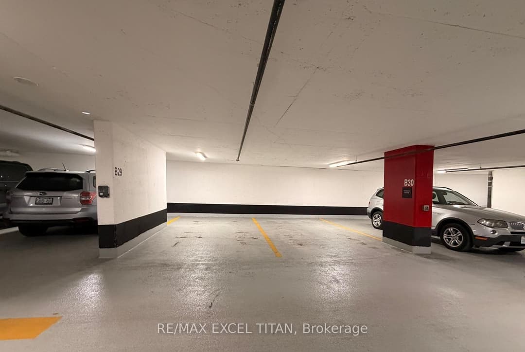 25 Neighbourhood Lane Unit P3-C13, Corso Italia / Dufferin Grove