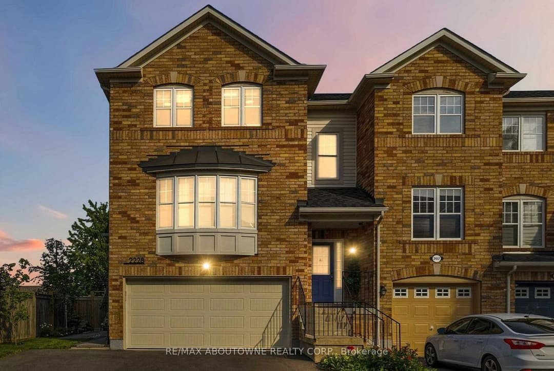2228 Jillian Lane, Oakville
