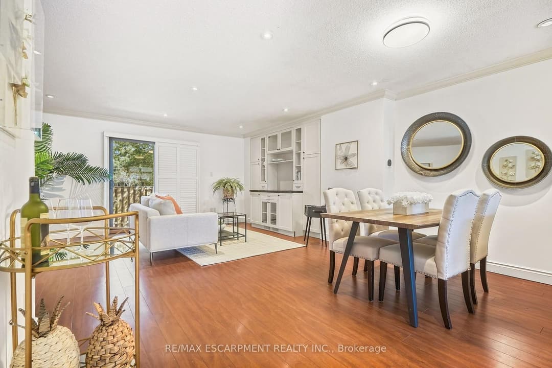 1518 Sixth Line Unit 27, Oakville