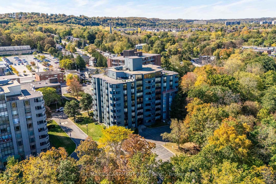 6 VILLAGE GREEN Boulevard Unit 606, Hamilton