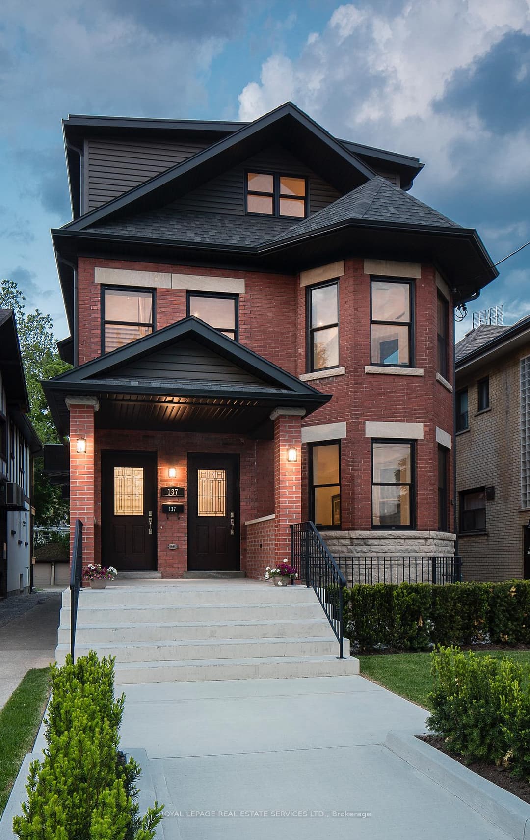 137 High Park Avenue, Bloor West Village / Swansea