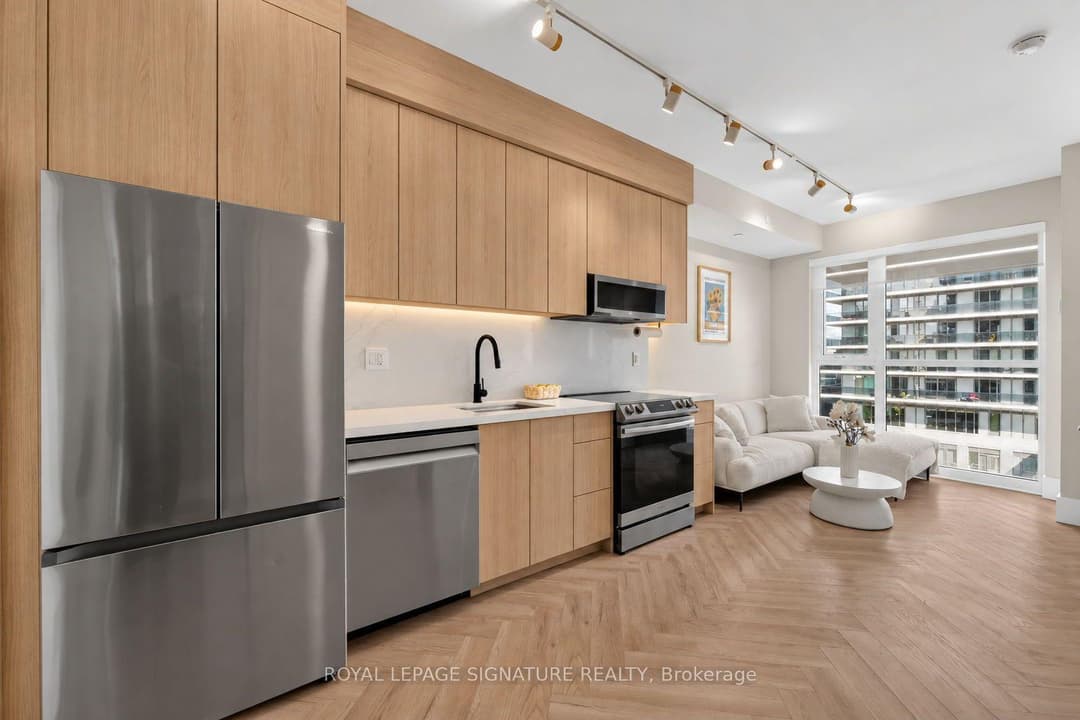 33 Shore Breeze Drive Unit 706, Liberty Village / Parkdale / South Parkdale