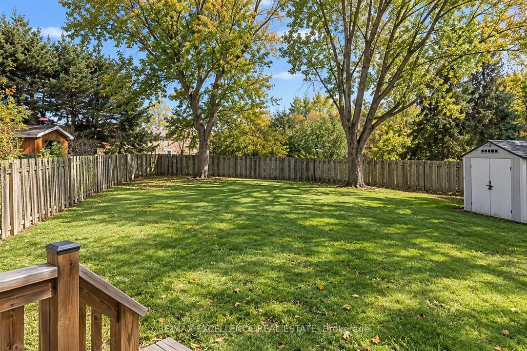 2458 Cobbinshaw Circle, Mississauga