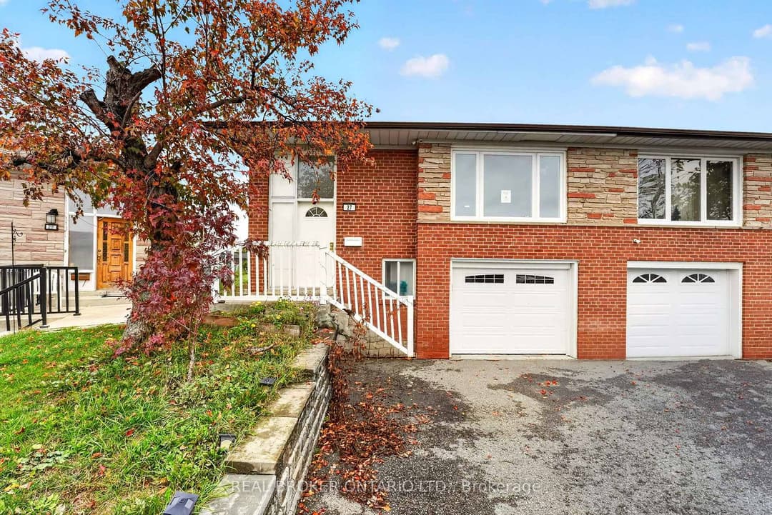 27 Vange Crescent, Etobicoke (West Mall / Rexdale)