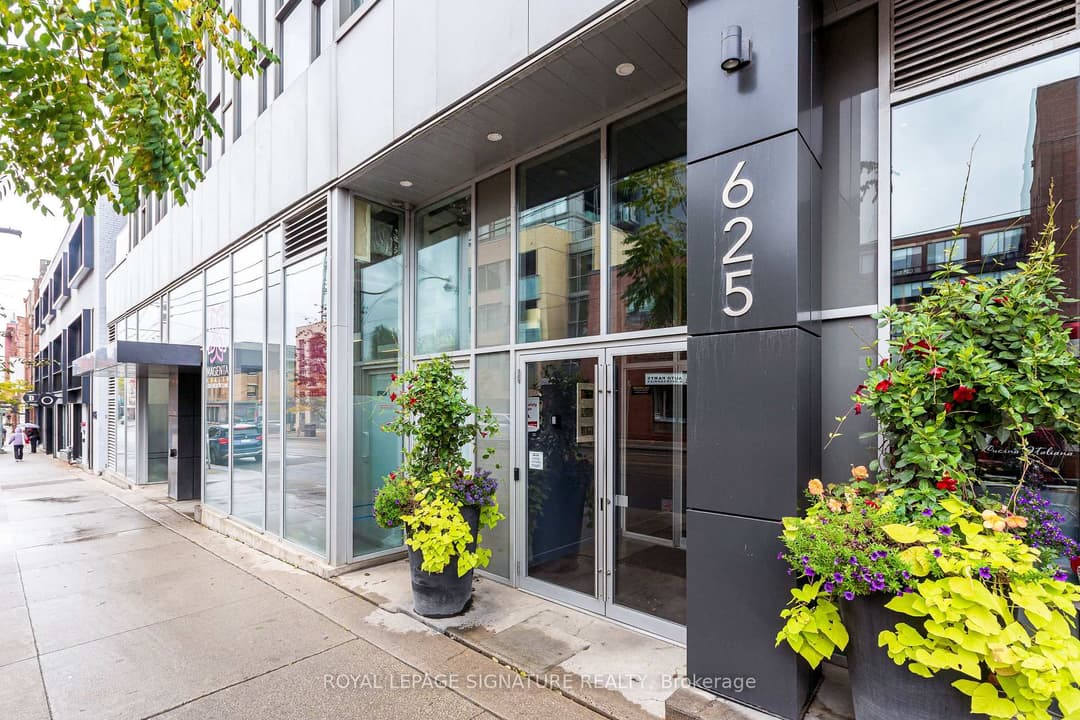 625 Queen Street Unit 211, Riverdale / Leslieville