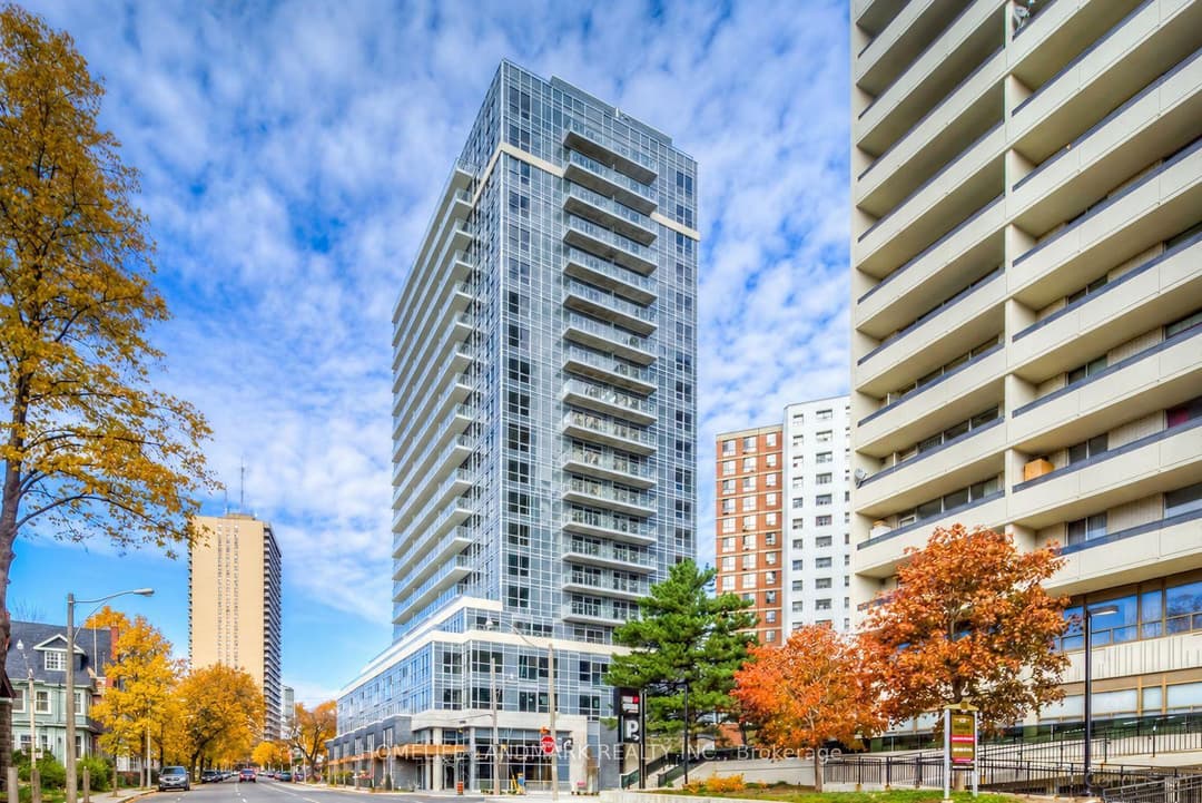 58 Orchard View Boulevard Unit 209, Forest Hill / Deer Park