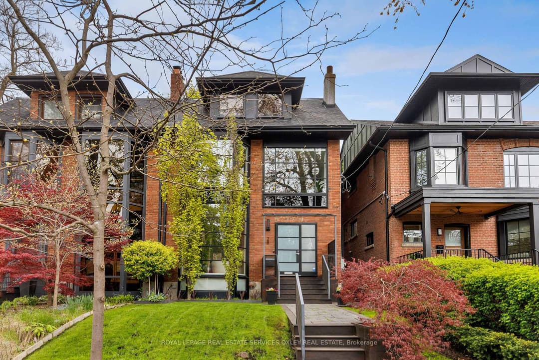28 Roxborough Street, Annex / Yorkville / Summerhill