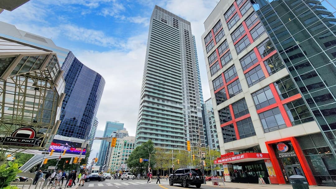 300 Front Street Unit 3507, Downtown Toronto / Waterfront