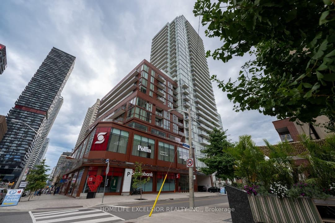 33 Helendale Avenue Unit 1410, Forest Hill / Deer Park