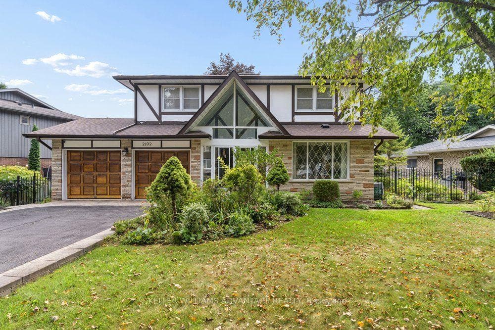 2192 Castlestone Court, Mississauga