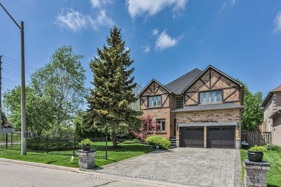 2479 Rathlin Court, Mississauga