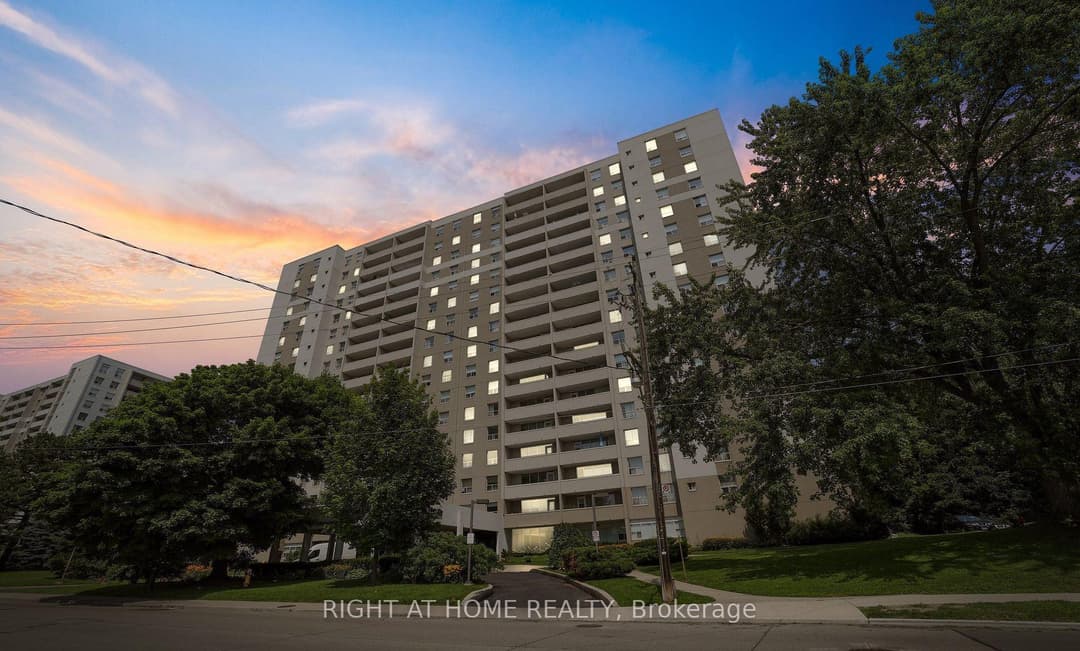45 Southport Street Unit 1102, High Park / Junction / Roncesvalles