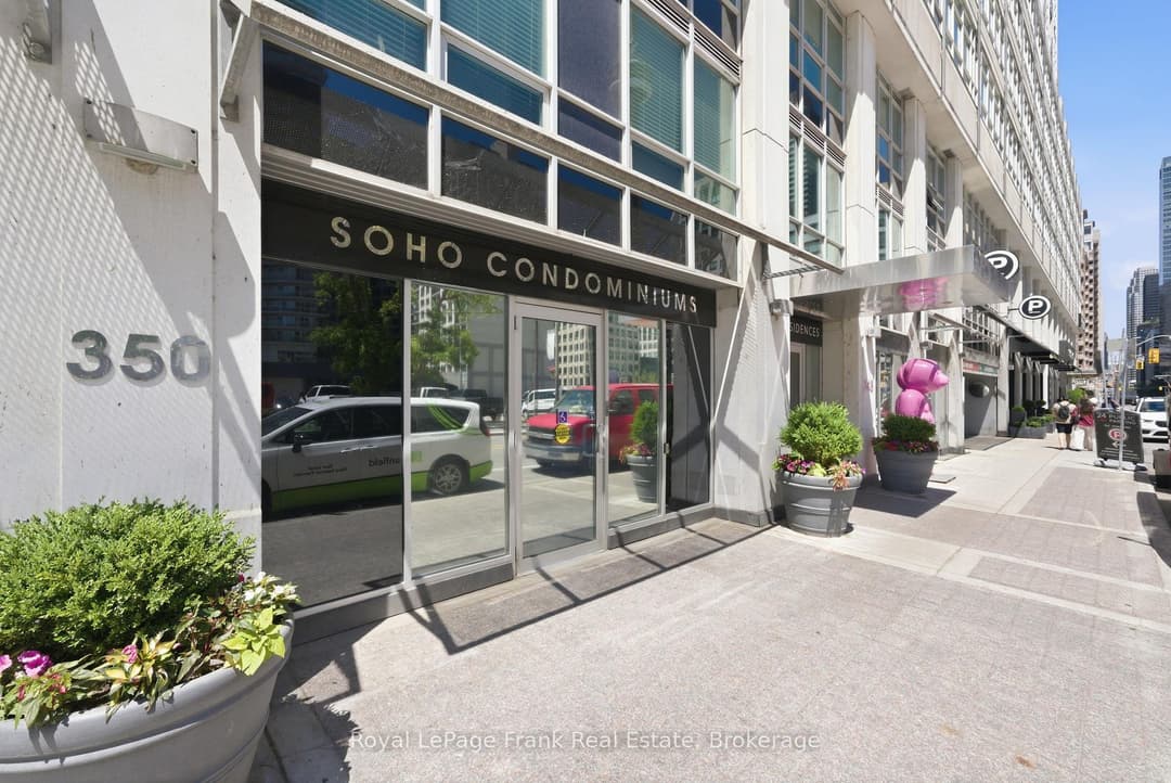 350 Wellington Street Unit M24, Downtown Toronto / Waterfront