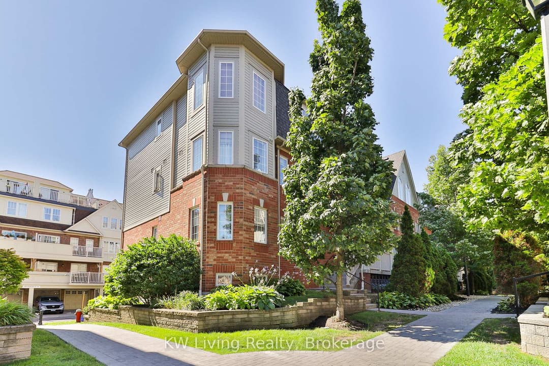 740 Neighbourhood Circle Unit 4, Mississauga
