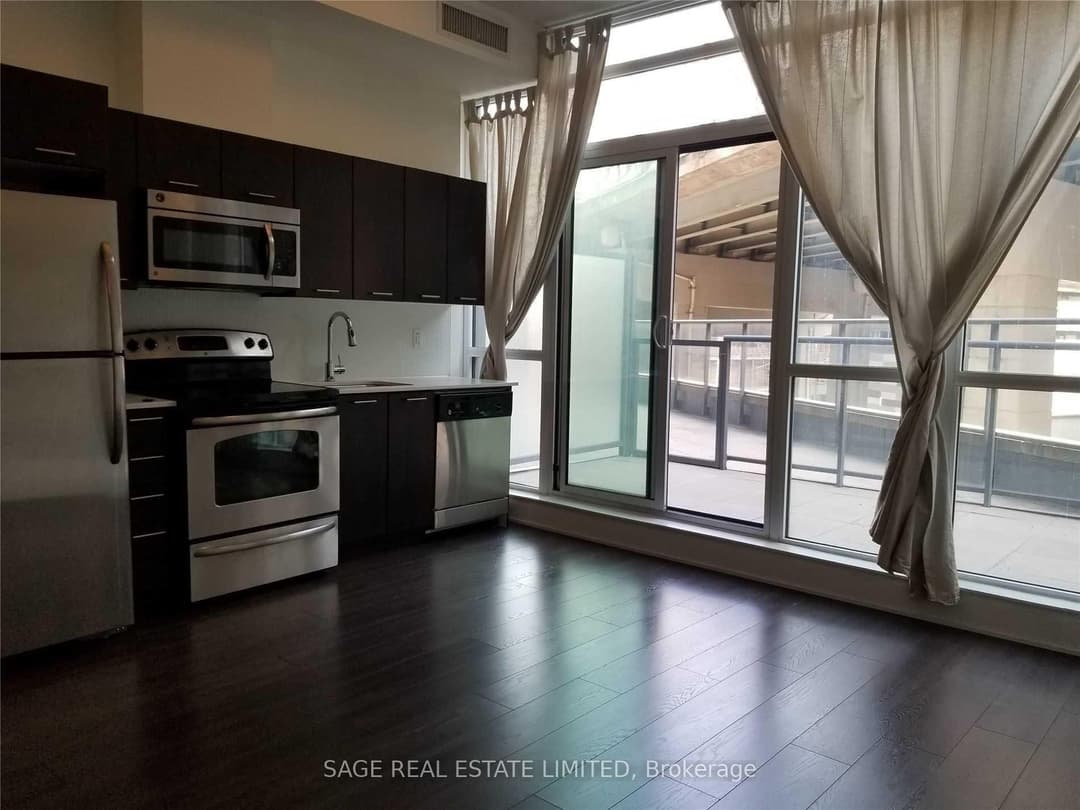 169 Fort York Boulevard Unit 220, Downtown Toronto / Waterfront