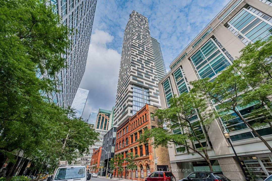 20 Lombard Street Unit 3707, Regent Park / Cabbagetown / St. James Town