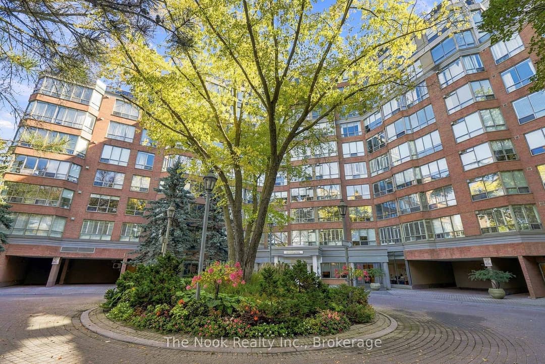 1 RIPLEY Avenue Unit 213, High Park / Junction / Roncesvalles