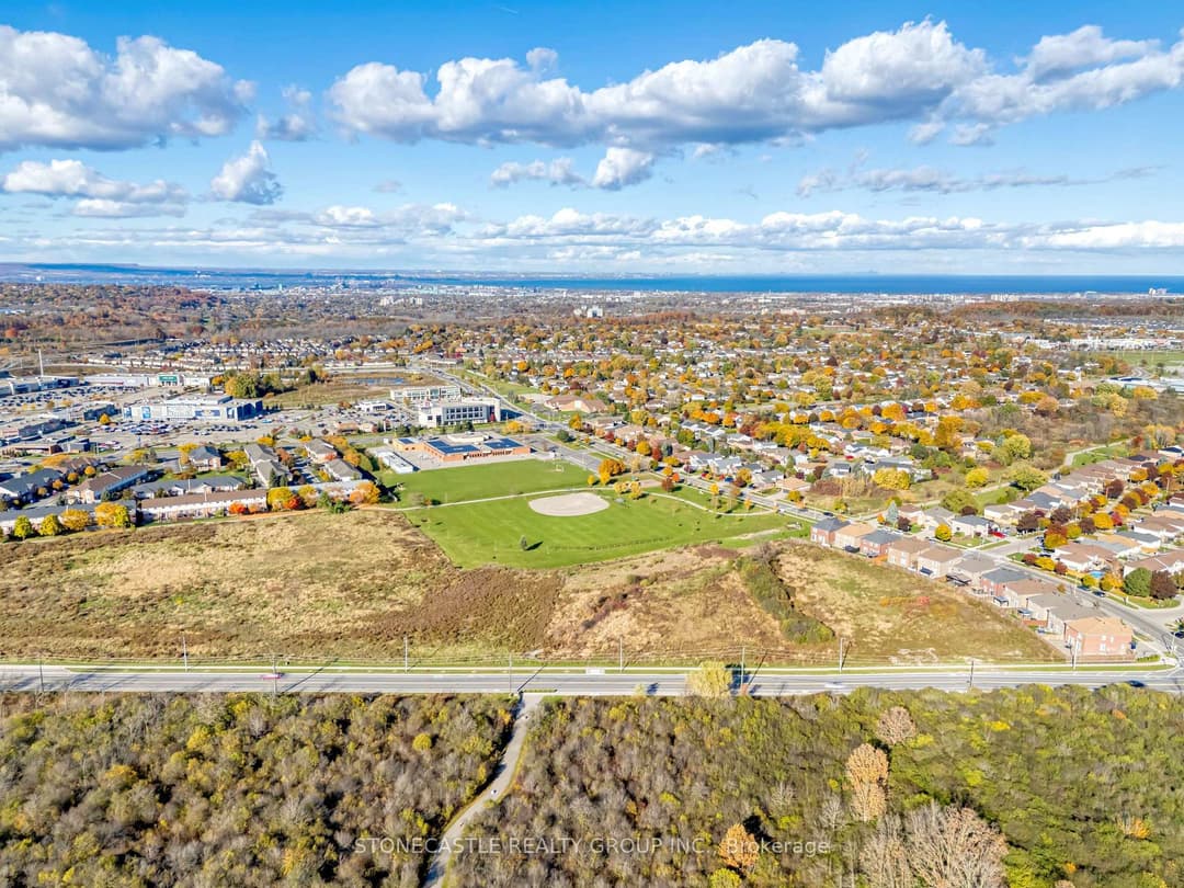 390 Highland Road, Hamilton