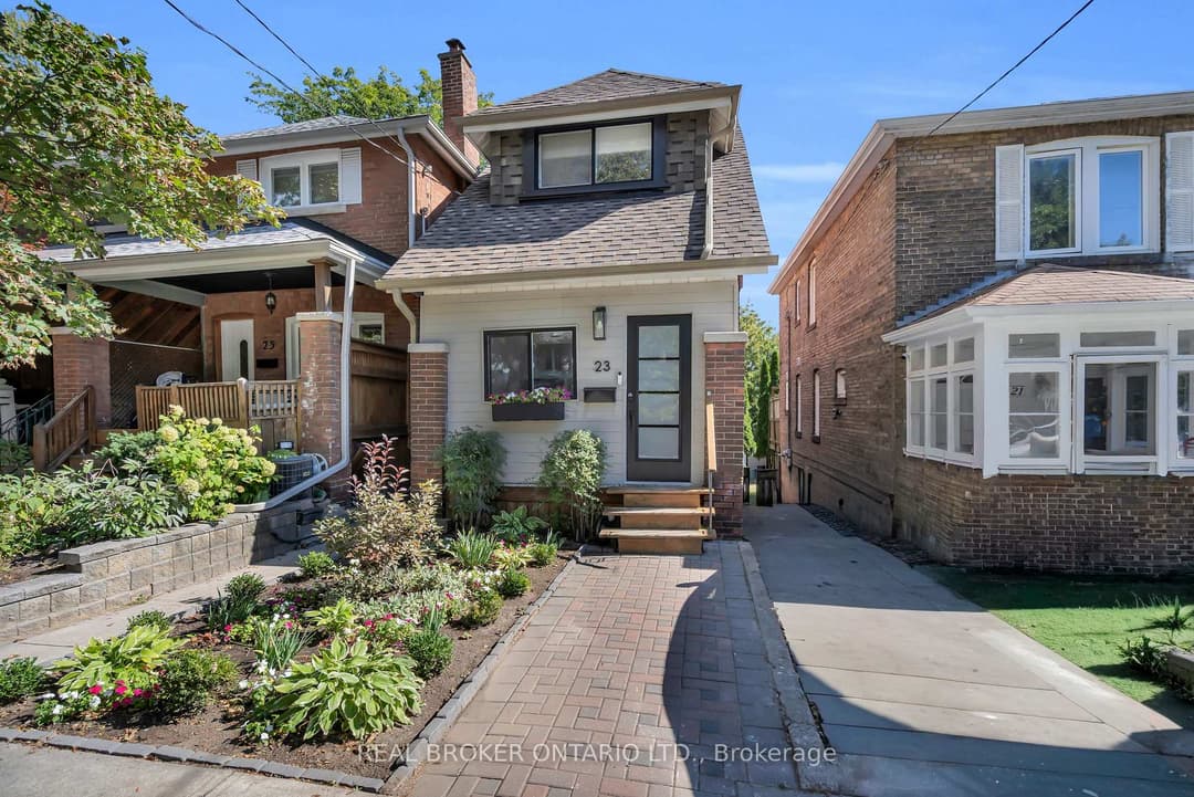 23 Aldridge Avenue, The Beaches / Upper Beaches