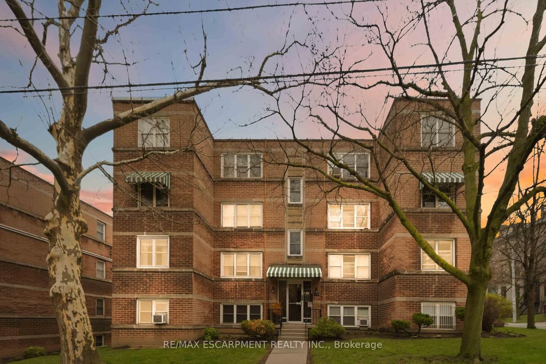 231 MacNab Street Unit 23, Hamilton