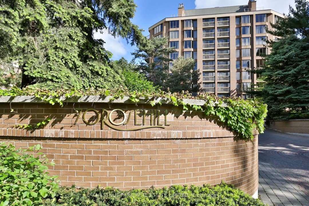 70 Rosehill Avenue Unit 805, Rosedale / Moore Park