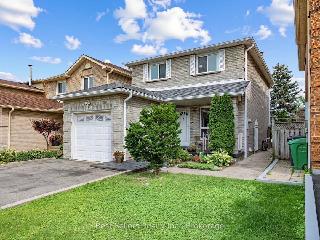 234 Lech Walesa Drive, Mississauga
