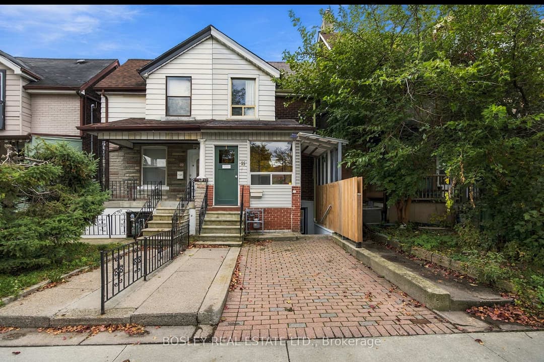 15 Lumbervale Avenue, Downtown Toronto / Waterfront