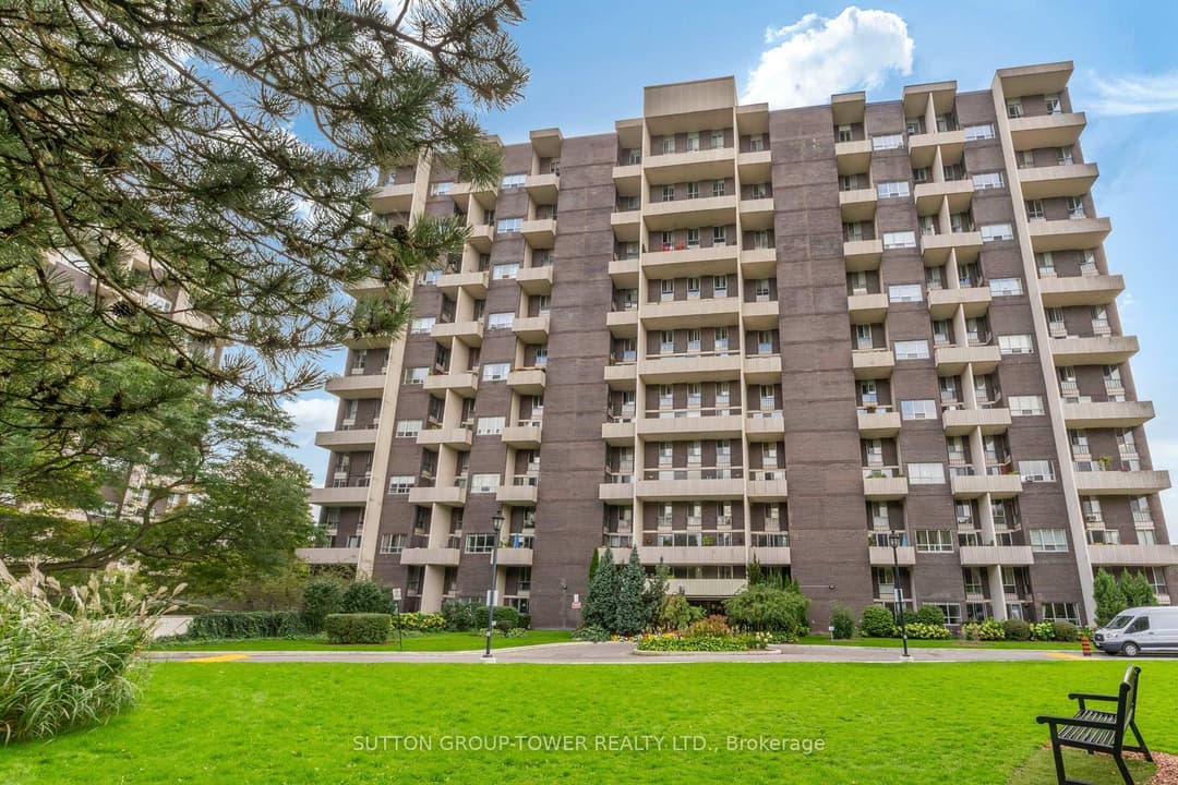 35 Ormskirk Avenue Unit 319, High Park / Junction / Roncesvalles