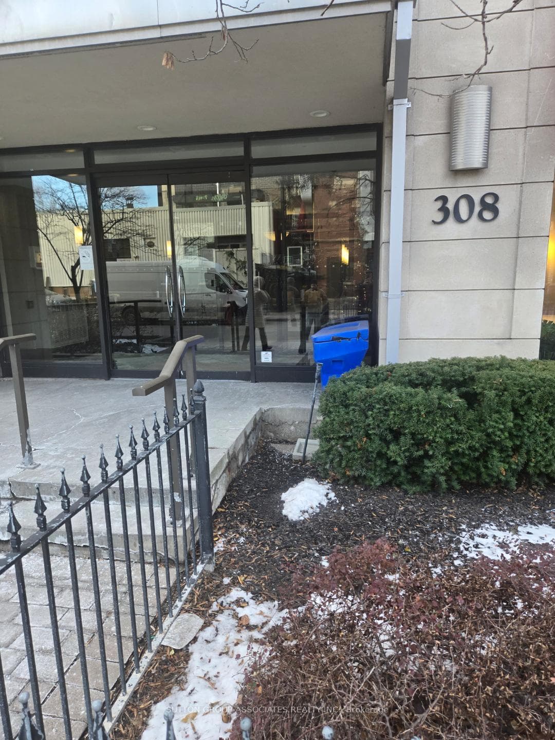 308 Palmerston Avenue Unit 519, Downtown Toronto / Waterfront