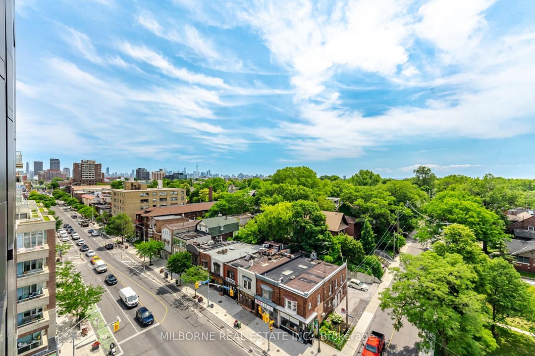 1660 Bloor Street Unit 905, Bloor West Village / Swansea