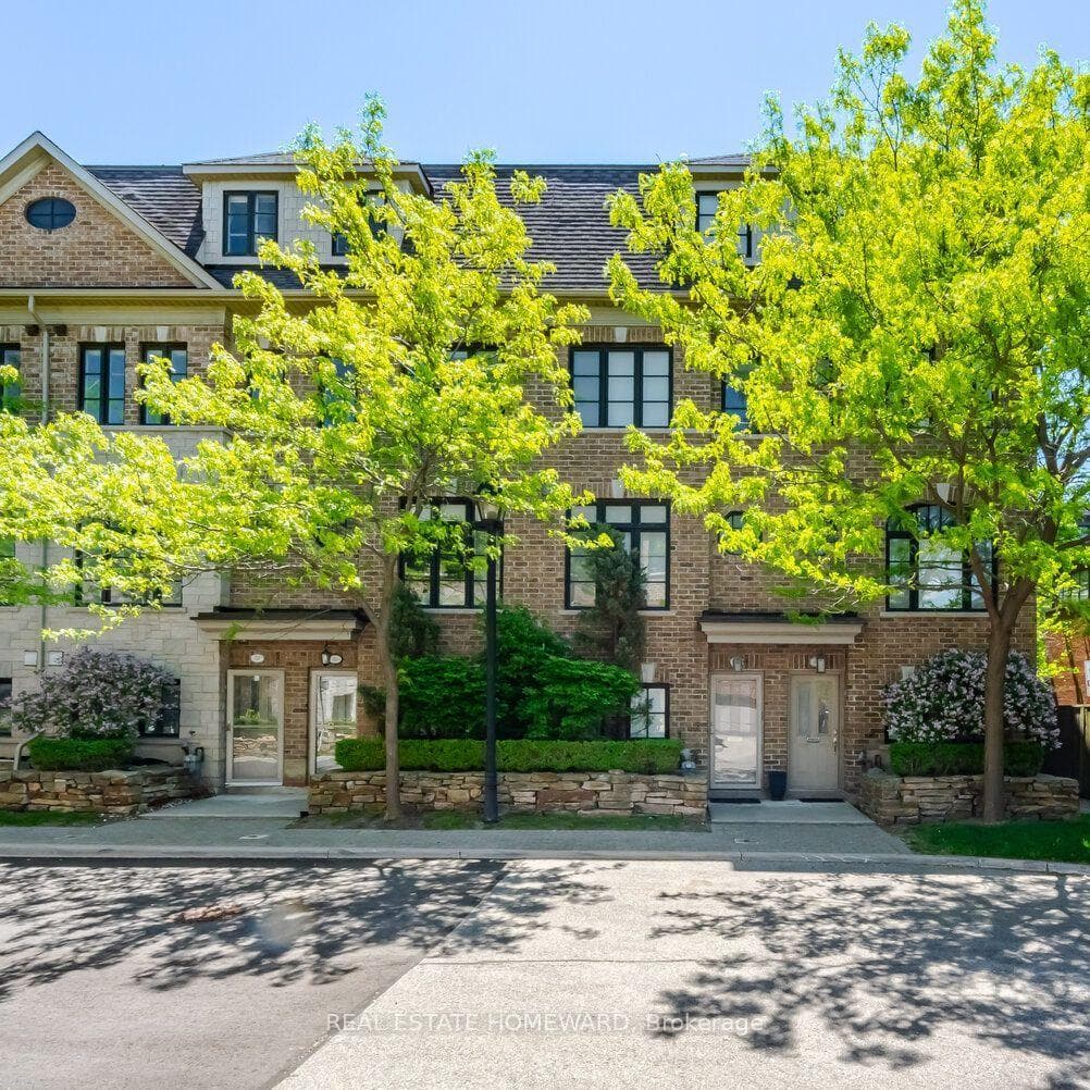 62 Cormier Heights, Liberty Village / Parkdale / South Parkdale