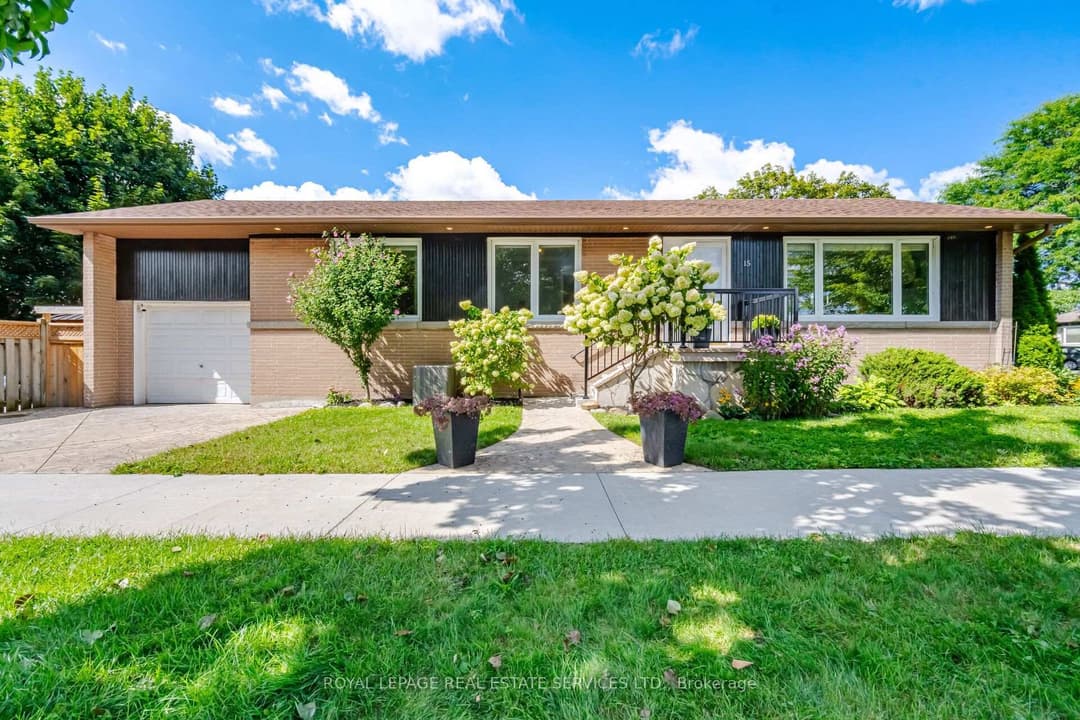 15 Velma Drive, Corso Italia / Dufferin Grove