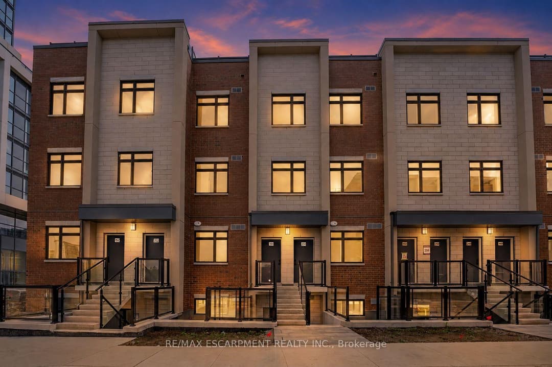 1075 Douglas McCurdy Common Unit 251, Mississauga