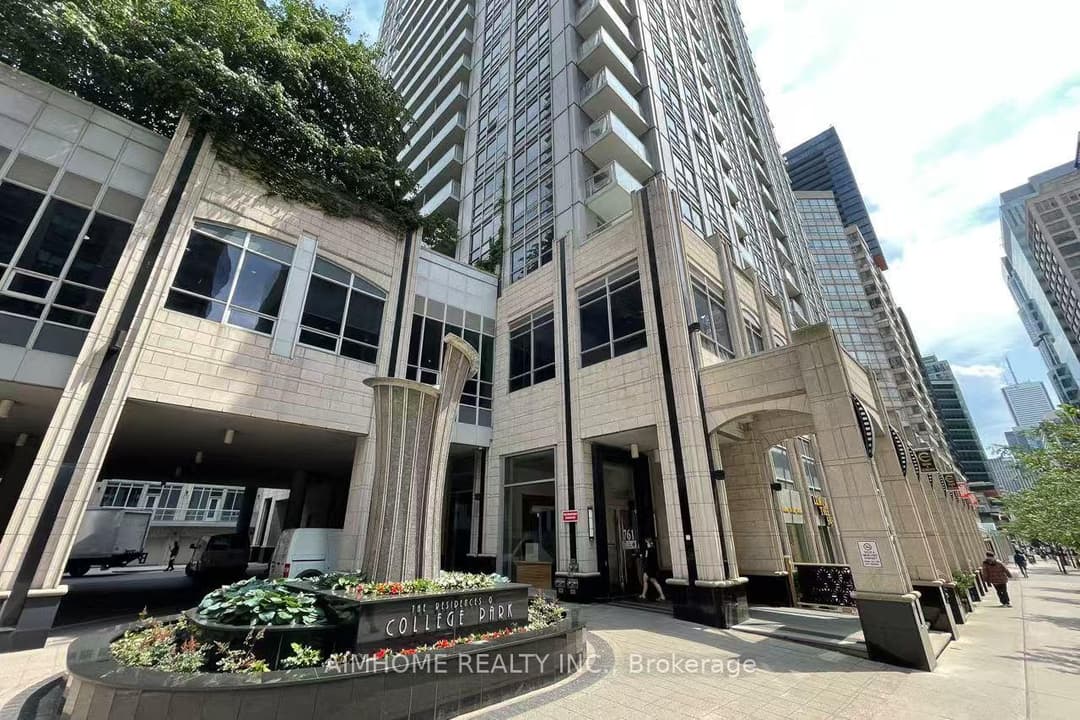 761 bay Street Unit 2313, Downtown Toronto / Waterfront