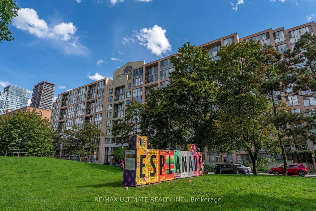 65 Scadding Avenue Unit 513, Regent Park / Cabbagetown / St. James Town