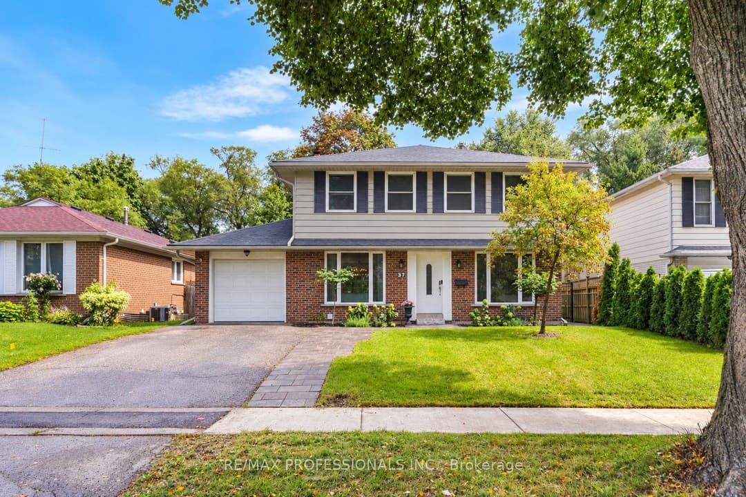 37 Birchleaf Crescent, Etobicoke (Kingsview Village / Humber Heights)