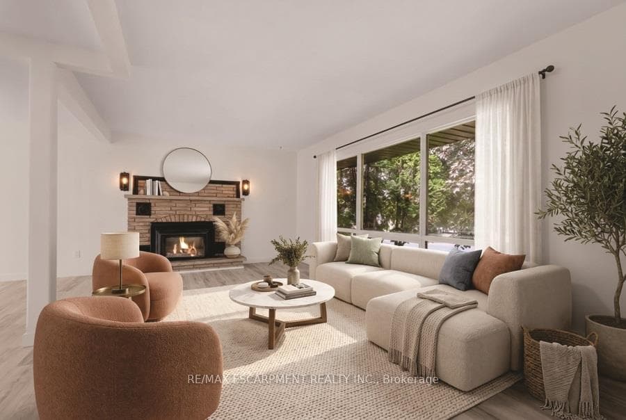 345 BERKINDALE Drive, Hamilton