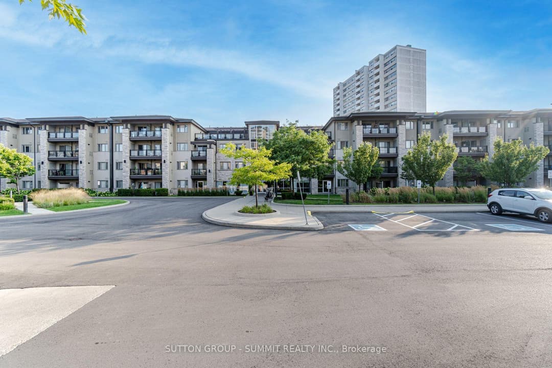 570 Lolita Gardens Unit 418, Mississauga