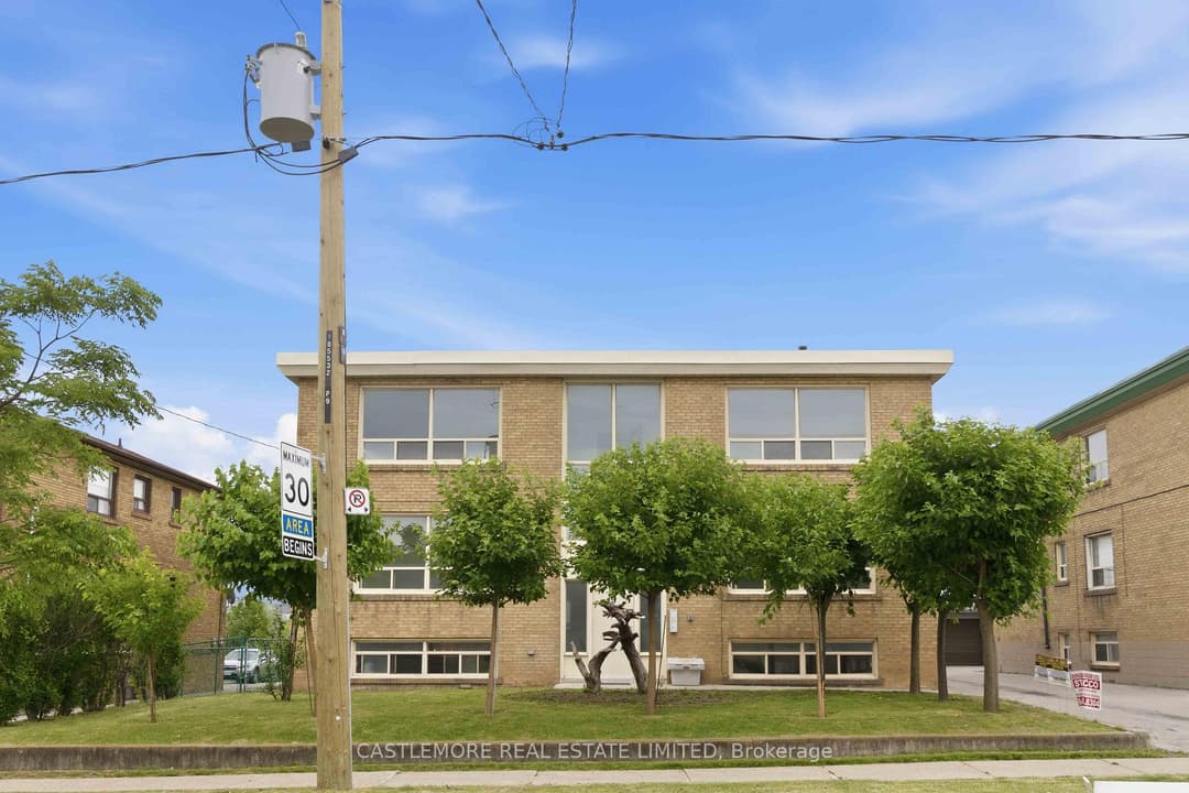 9 allenby Avenue, Etobicoke (West Mall / Rexdale)