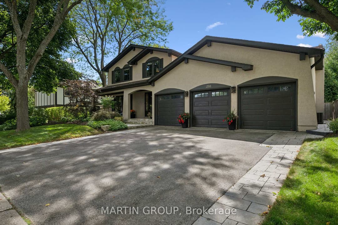 250 Mccraney Street, Oakville