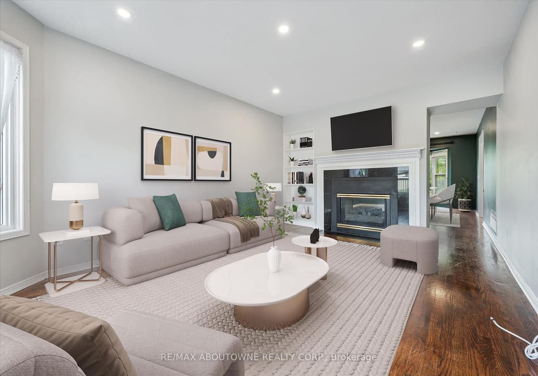 2456 Sixth Line, Oakville