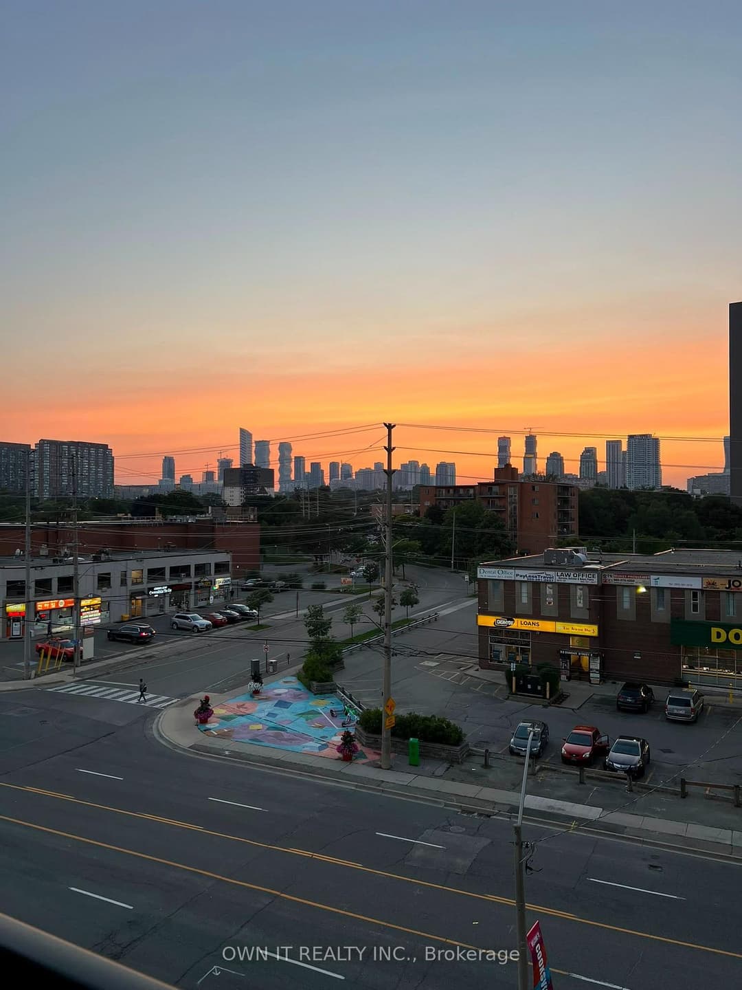 86 Dundas Street Unit 403, Mississauga